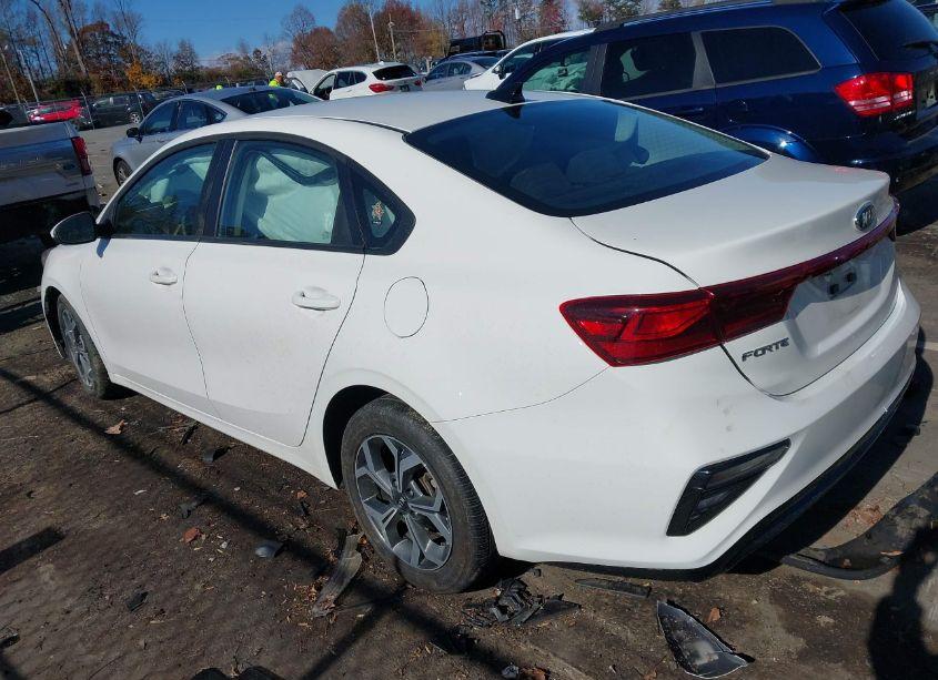Photo 3 of 2020 Kia Forte LXS (VIN 3KPF24AD0LE192593)