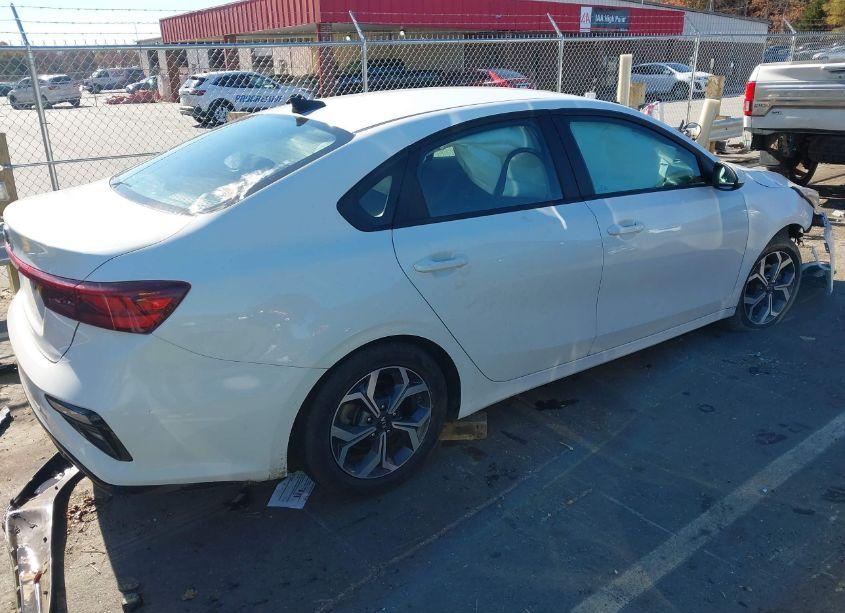 Photo 4 of 2020 Kia Forte LXS (VIN 3KPF24AD0LE192593)