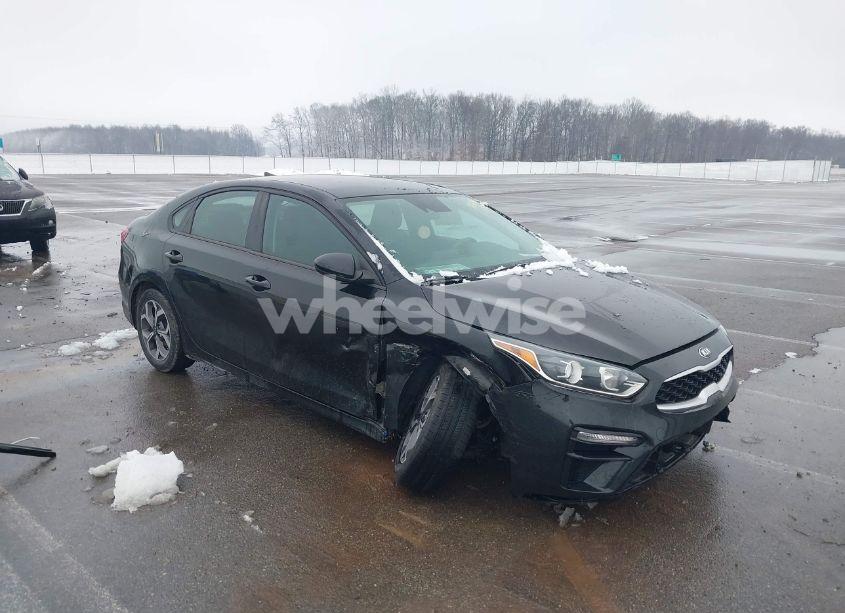 2020 Kia Forte LXS (VIN 3KPF24AD0LE201129) main photo