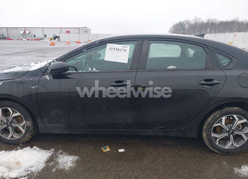 Photo 15 of 2020 Kia Forte LXS (VIN 3KPF24AD0LE201129)