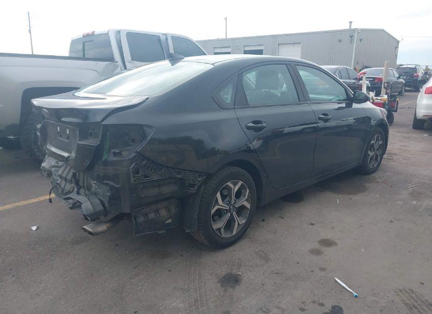 Photo 4 of 2020 Kia Forte LXS (VIN 3KPF24AD0LE204368)