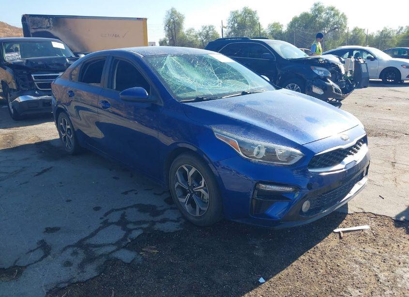 2020 Kia Forte LXS (VIN 3KPF24AD0LE204905) main photo