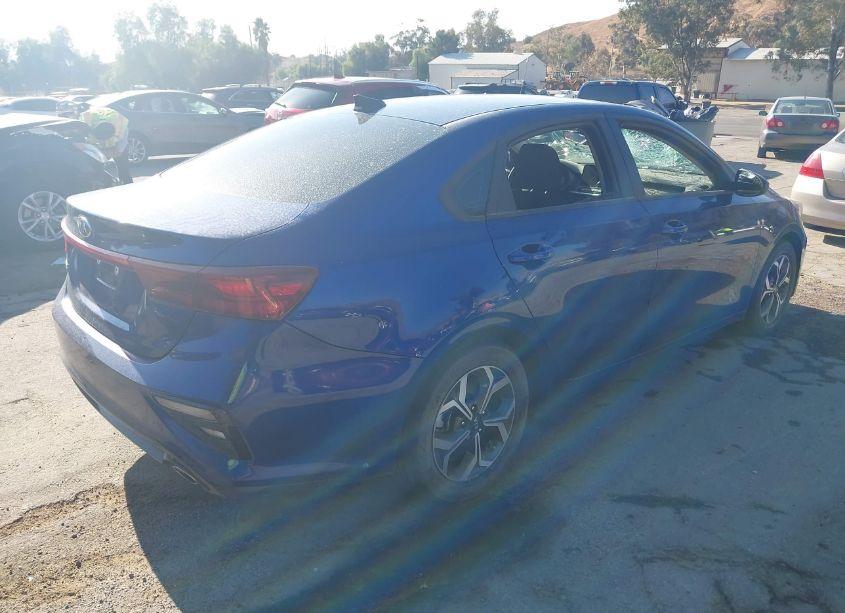Photo 4 of 2020 Kia Forte LXS (VIN 3KPF24AD0LE204905)