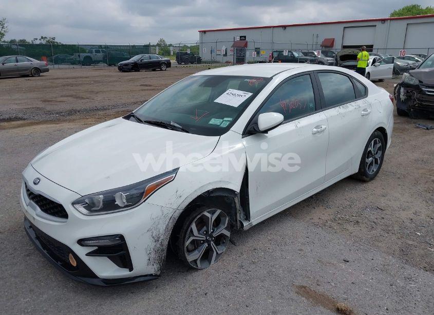 Photo 2 of 2020 Kia Forte LXS (VIN 3KPF24AD0LE209439)