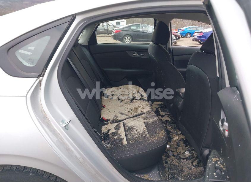 Photo 8 of 2020 Kia Forte LXS (VIN 3KPF24AD0LE221610)