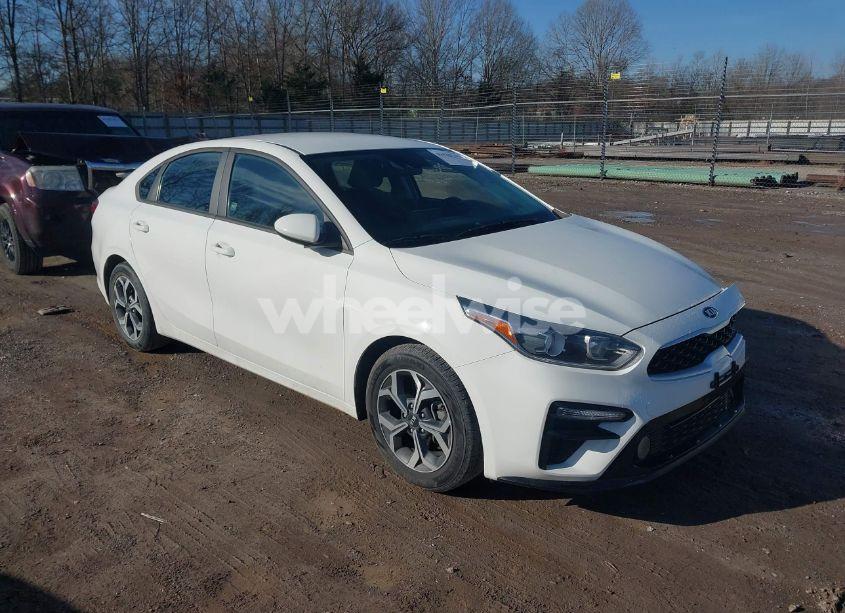 2020 Kia Forte LXS (VIN 3KPF24AD0LE243512) main photo