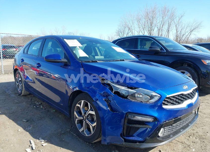 2020 Kia Forte LXS (VIN 3KPF24AD0LE254879) main photo