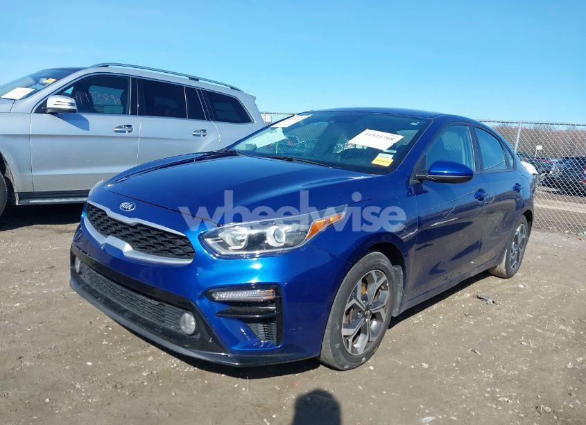 Photo 2 of 2020 Kia Forte LXS (VIN 3KPF24AD0LE254879)