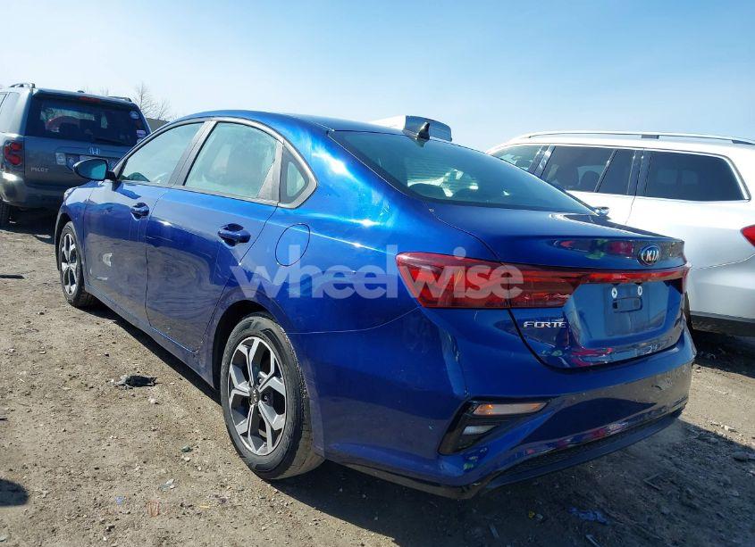 Photo 3 of 2020 Kia Forte LXS (VIN 3KPF24AD0LE254879)