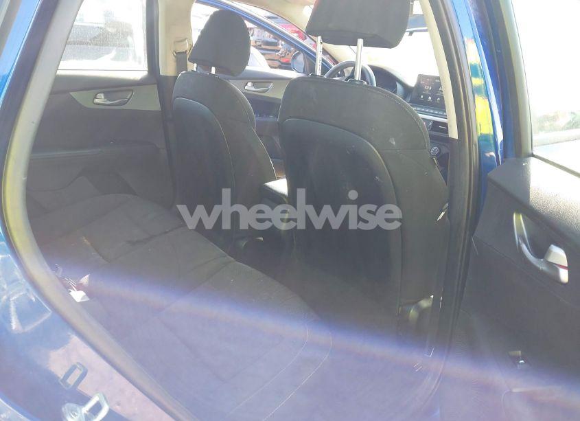 Photo 8 of 2020 Kia Forte LXS (VIN 3KPF24AD0LE254879)