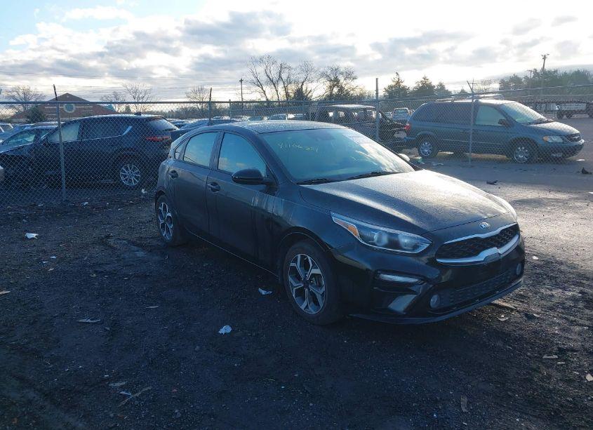 2020 Kia Forte LXS (VIN 3KPF24AD0LE261427) main photo