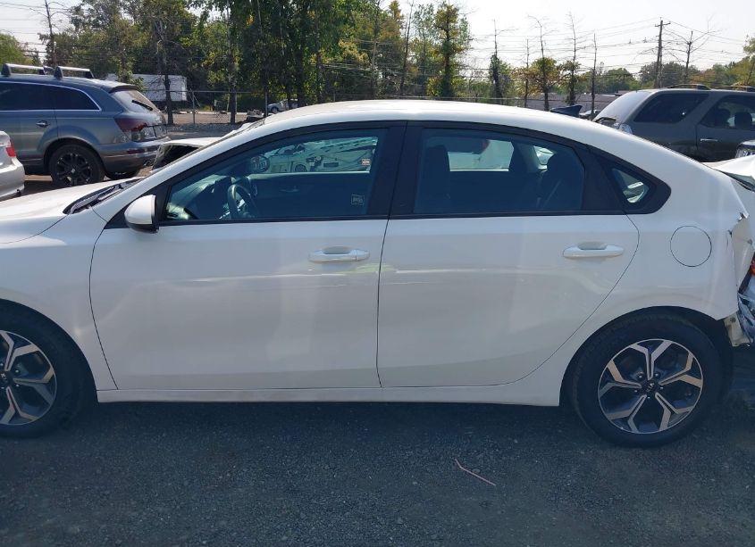 Photo 14 of 2021 Kia Forte LXS (VIN 3KPF24AD0ME281419)
