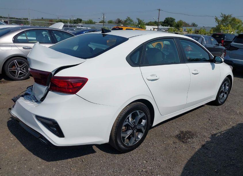 Photo 4 of 2021 Kia Forte LXS (VIN 3KPF24AD0ME281419)