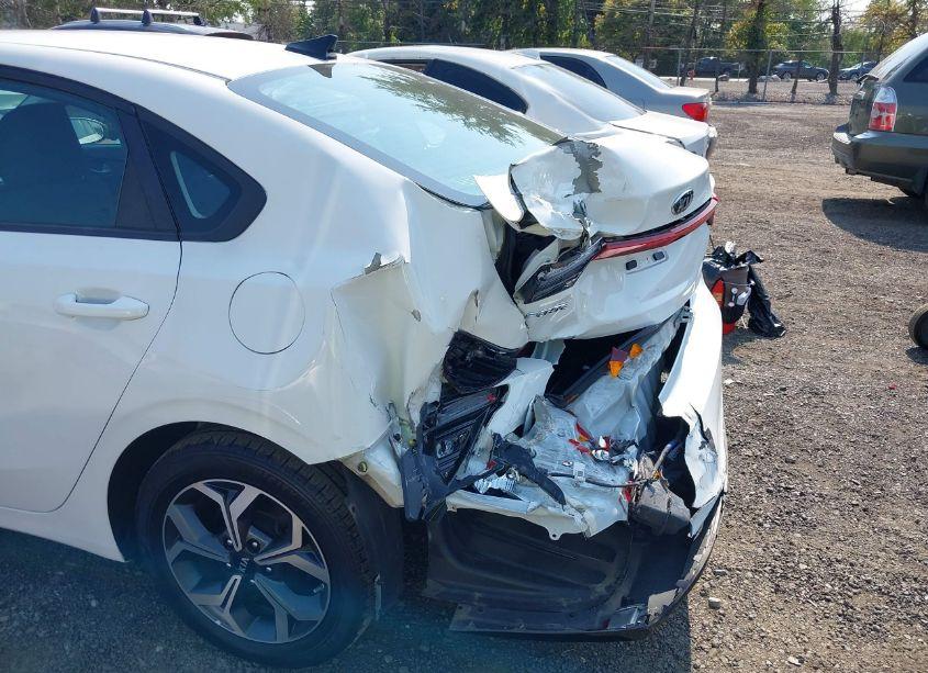 Photo 6 of 2021 Kia Forte LXS (VIN 3KPF24AD0ME281419)