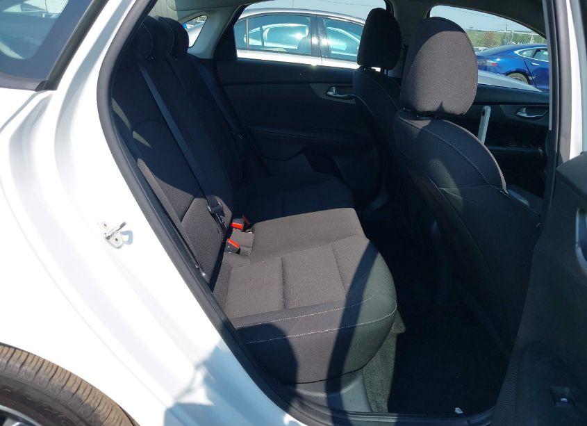 Photo 8 of 2021 Kia Forte LXS (VIN 3KPF24AD0ME281419)