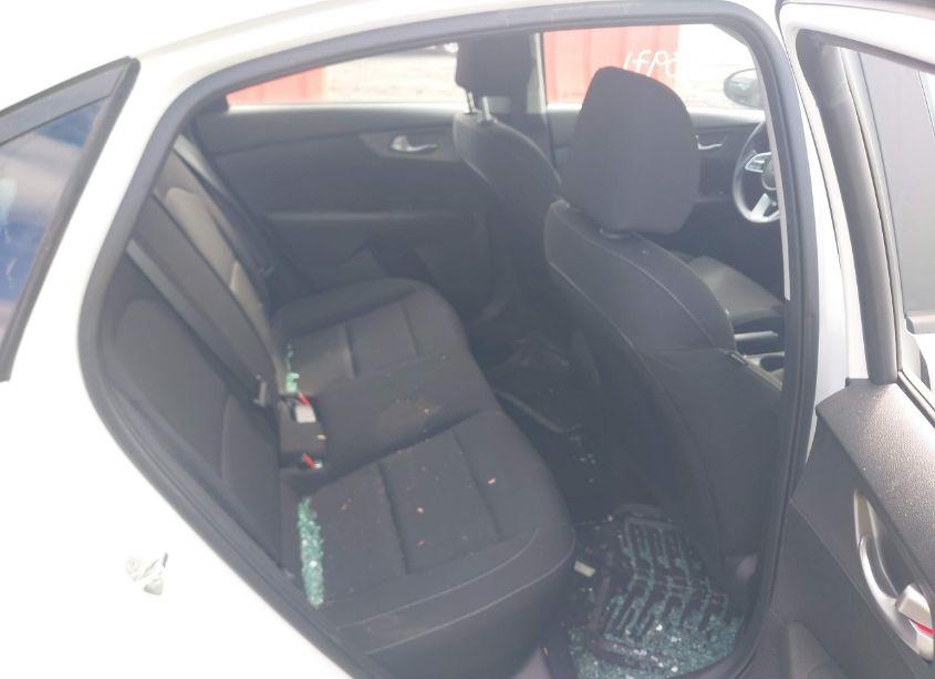 Photo 8 of 2021 Kia Forte LXS (VIN 3KPF24AD0ME300521)