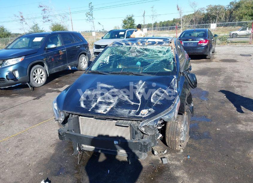 Photo 6 of 2021 Kia Forte LXS (VIN 3KPF24AD0ME318064)