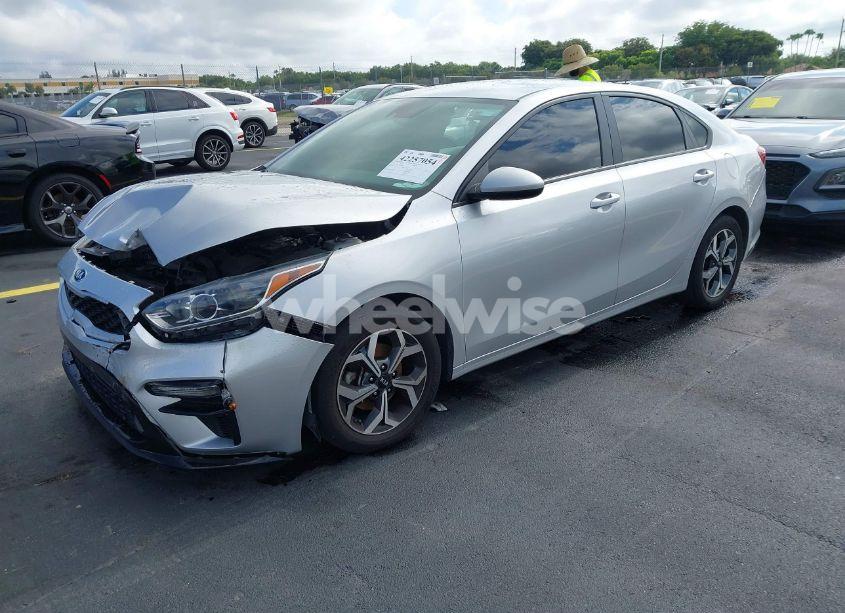 Photo 2 of 2021 Kia Forte LXS (VIN 3KPF24AD0ME334880)