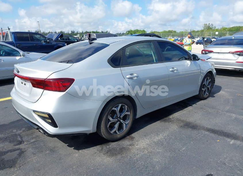 Photo 4 of 2021 Kia Forte LXS (VIN 3KPF24AD0ME334880)