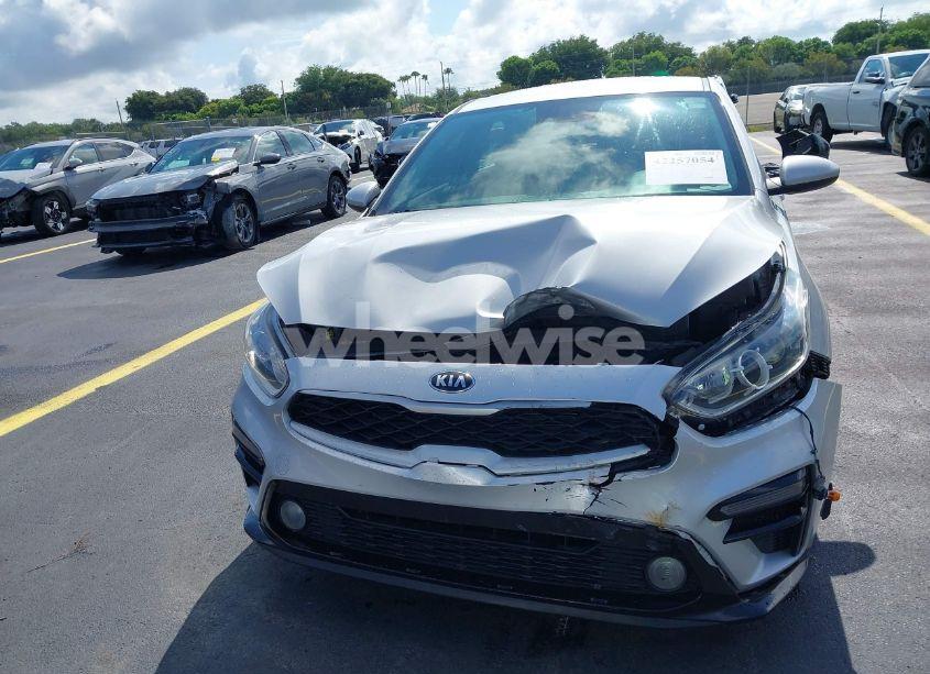 Photo 6 of 2021 Kia Forte LXS (VIN 3KPF24AD0ME334880)