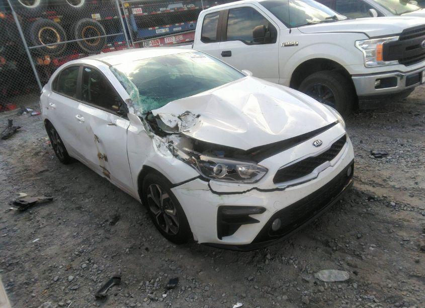 2021 Kia Forte LXS (VIN 3KPF24AD0ME340131) main photo