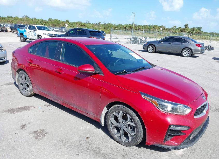 2021 Kia Forte LXS (VIN 3KPF24AD0ME344129) main photo