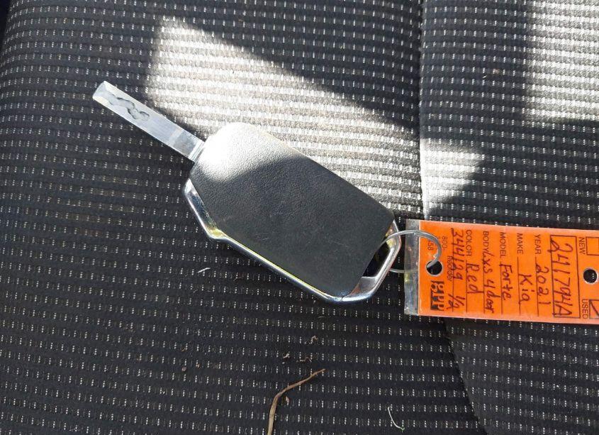 Photo 11 of 2021 Kia Forte LXS (VIN 3KPF24AD0ME344129)