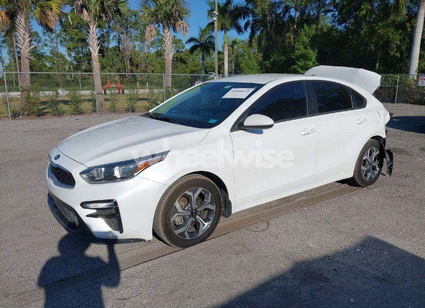 Photo 2 of 2021 Kia Forte LXS (VIN 3KPF24AD0ME344194)