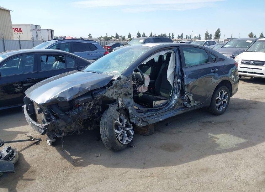 Photo 2 of 2021 Kia Forte LXS (VIN 3KPF24AD0ME347550)