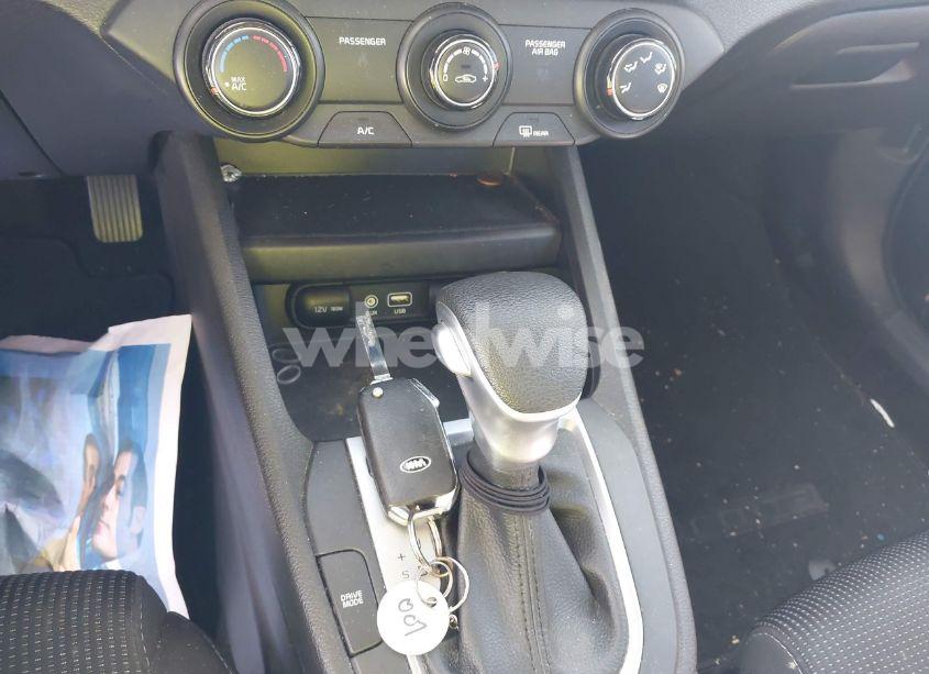 Photo 11 of 2021 Kia Forte LXS (VIN 3KPF24AD0ME368835)