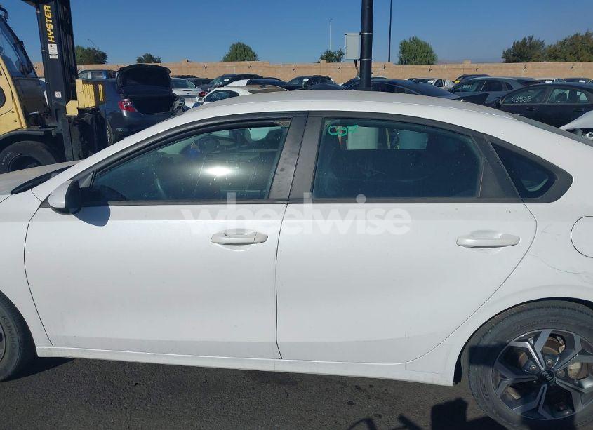 Photo 14 of 2021 Kia Forte LXS (VIN 3KPF24AD0ME368835)