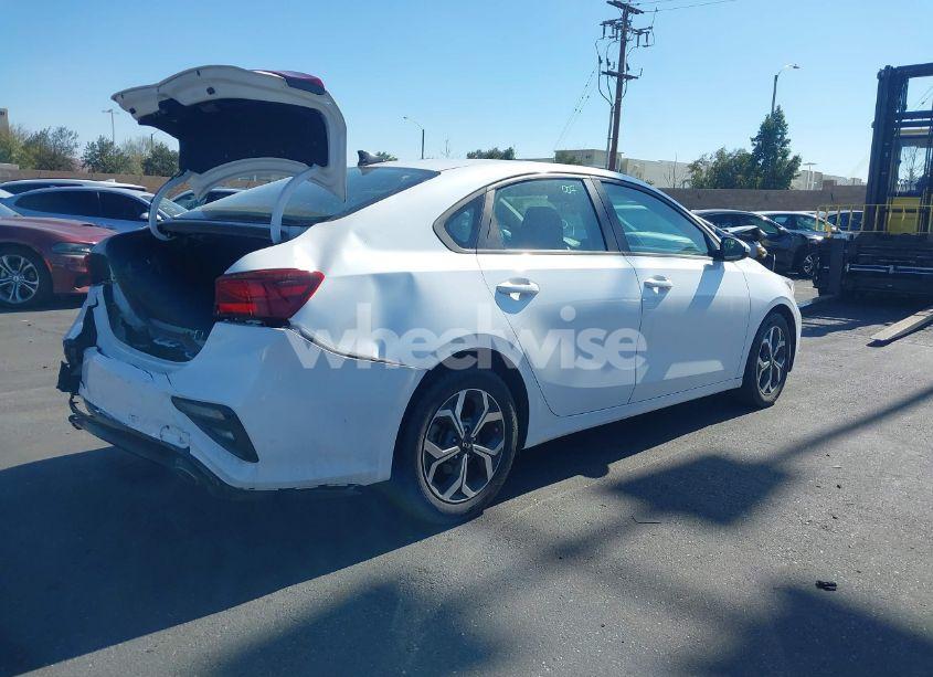 Photo 4 of 2021 Kia Forte LXS (VIN 3KPF24AD0ME368835)