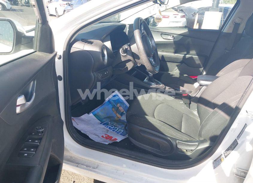 Photo 5 of 2021 Kia Forte LXS (VIN 3KPF24AD0ME368835)