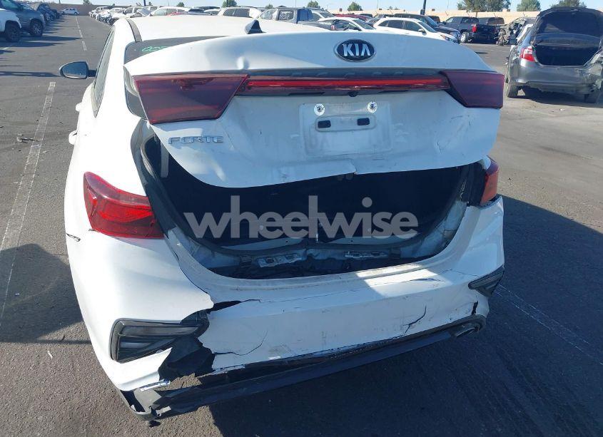Photo 6 of 2021 Kia Forte LXS (VIN 3KPF24AD0ME368835)