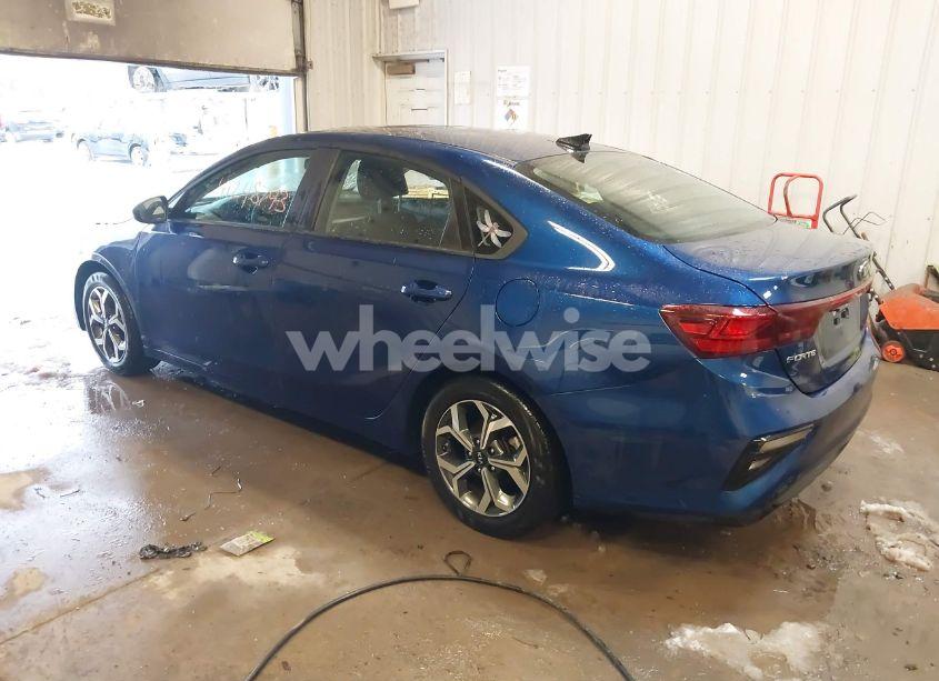 Photo 3 of 2021 Kia Forte LXS (VIN 3KPF24AD0ME377101)