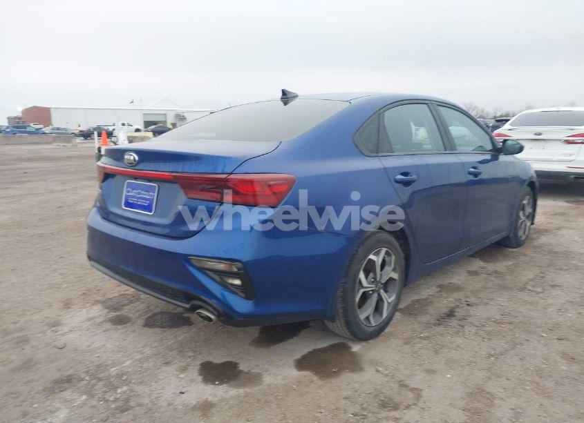 Photo 4 of 2021 Kia Forte LXS (VIN 3KPF24AD0ME381231)