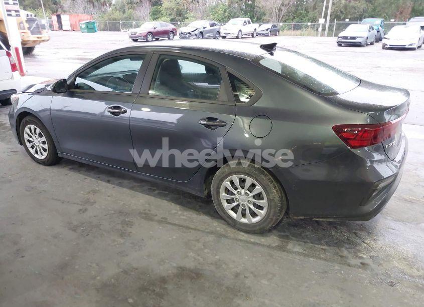 Photo 3 of 2021 Kia Forte FE (VIN 3KPF24AD0ME381696)