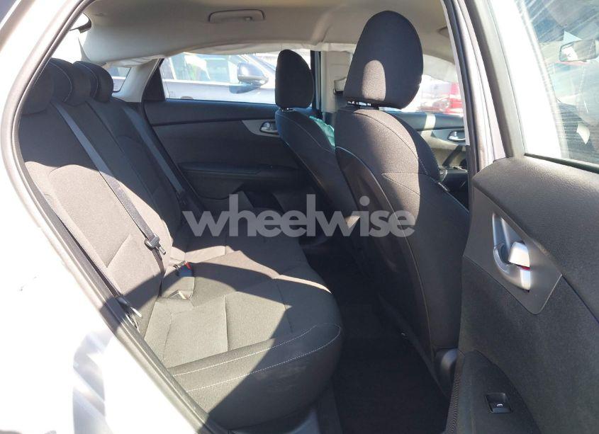 Photo 8 of 2021 Kia Forte LXS (VIN 3KPF24AD0ME389801)