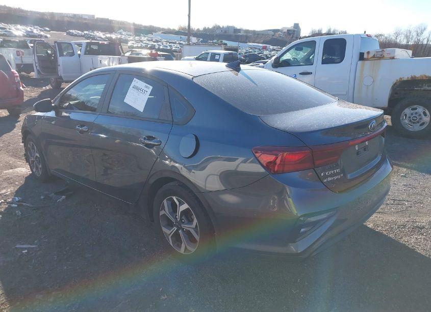 Photo 3 of 2021 Kia Forte LXS (VIN 3KPF24AD0ME408511)