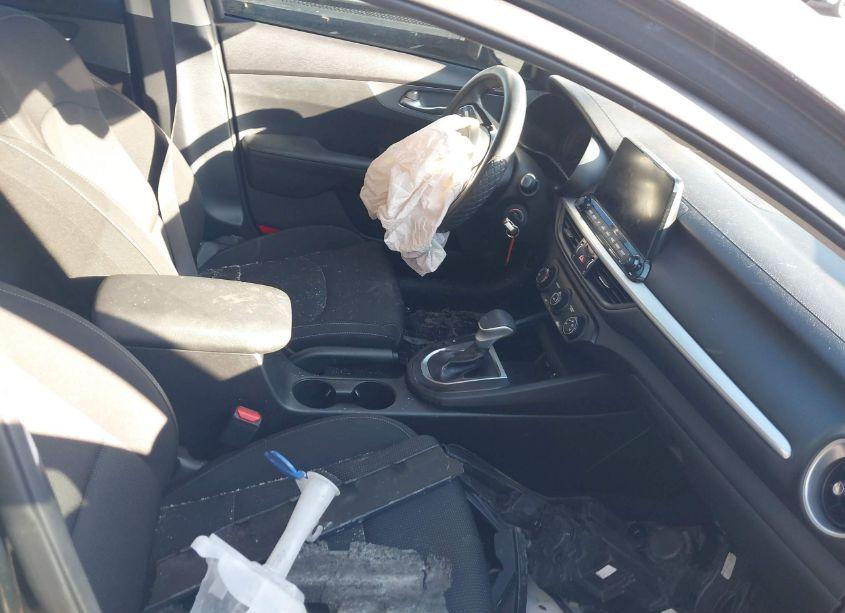 Photo 5 of 2021 Kia Forte LXS (VIN 3KPF24AD0ME408511)