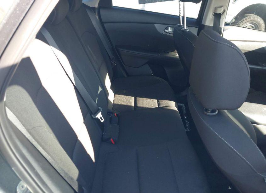 Photo 8 of 2021 Kia Forte LXS (VIN 3KPF24AD0ME408511)