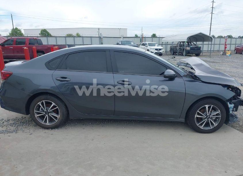 Photo 13 of 2022 Kia Forte LXS (VIN 3KPF24AD0NE420661)
