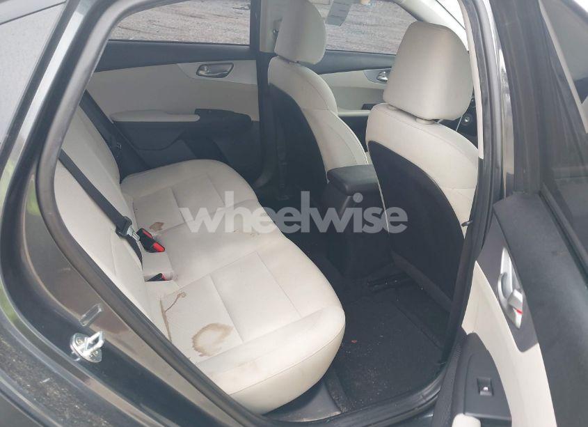 Photo 8 of 2022 Kia Forte LXS (VIN 3KPF24AD0NE420661)