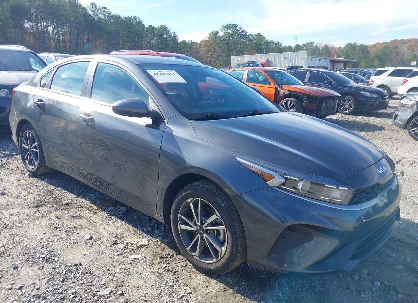 2022 Kia Forte LXS (VIN 3KPF24AD0NE448198) main photo