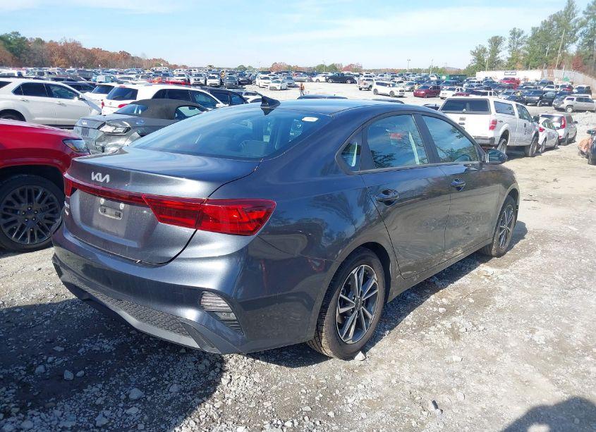 Photo 4 of 2022 Kia Forte LXS (VIN 3KPF24AD0NE448198)