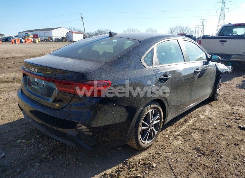 Photo 4 of 2022 Kia Forte LXS (VIN 3KPF24AD0NE456298)