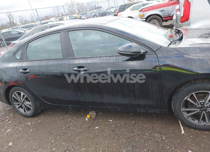 Photo 13 of 2022 Kia Forte LXS (VIN 3KPF24AD0NE468502)