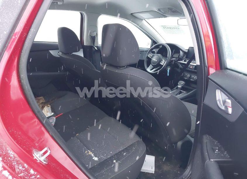 Photo 8 of 2022 Kia Forte LXS (VIN 3KPF24AD0NE471352)