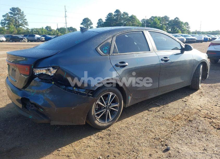 Photo 4 of 2022 Kia Forte LXS (VIN 3KPF24AD0NE471920)