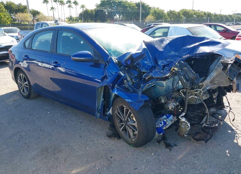 2023 Kia Forte LXS (VIN 3KPF24AD0PE510847) main photo